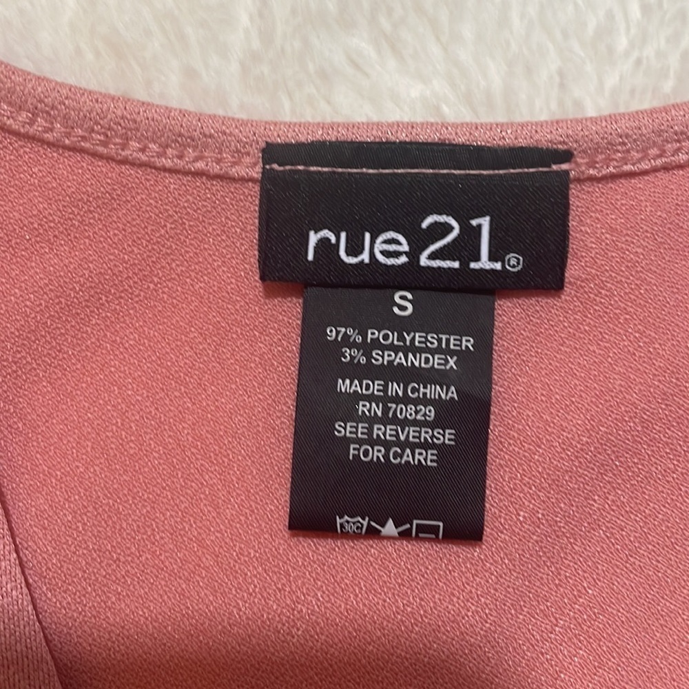 Pink Rue21 Top - Picture 3 of 3